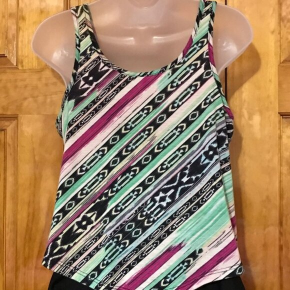 Charlotte Russe Crop Tank Top Blouse Size Small 4 - 6 95% Polyester 5% Spandex - Picture 7 of 11